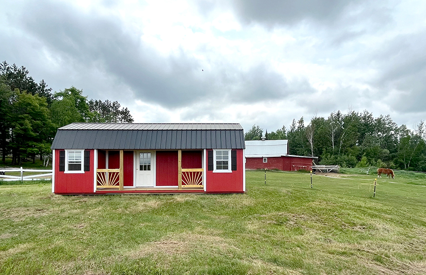 lofted_centerporch_red_charcoal_879x568